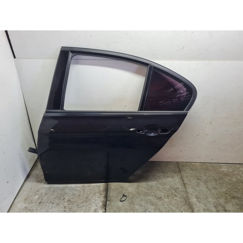 PUERTA TRASERA IZQUIERDA 