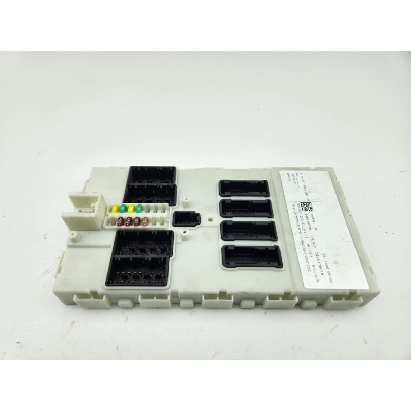 CAJA RELES / FUSIBLES 61356825541 