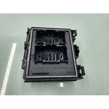 CAJA RELES / FUSIBLES H1BT14D068AG 