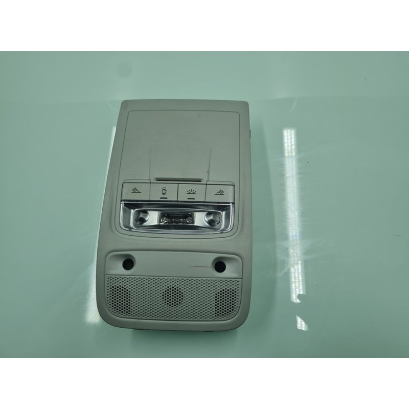 LUZ INTERIOR 8V0947135B 
