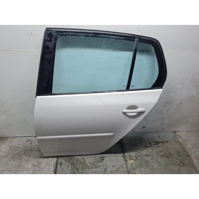 PUERTA TRASERA IZQUIERDA 