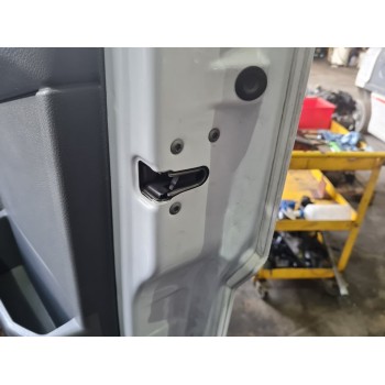 CERRADURA PUERTA DELANTERA DERECHA 