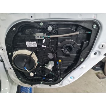 ELEVALUNAS TRASERO DERECHO 83480G4220 