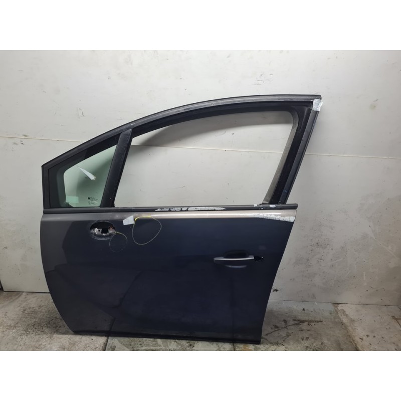 PUERTA DELANTERA IZQUIERDA 