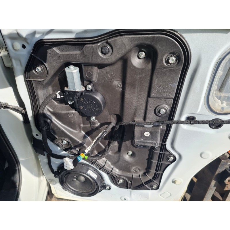 ELEVALUNAS TRASERO DERECHO KD537297X 