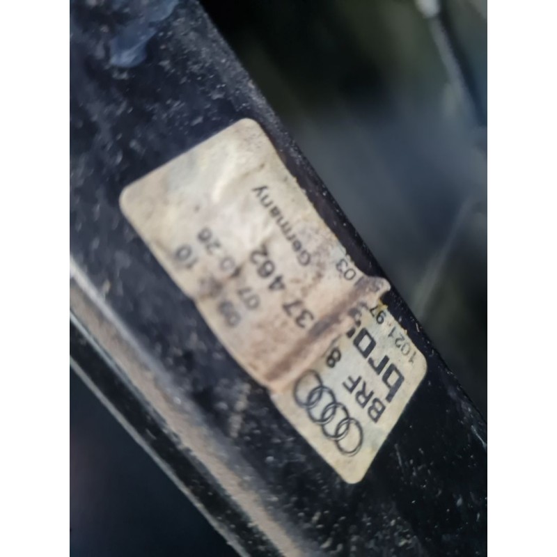 ELEVALUNAS DELANTERO DERECHO 8K0837462 