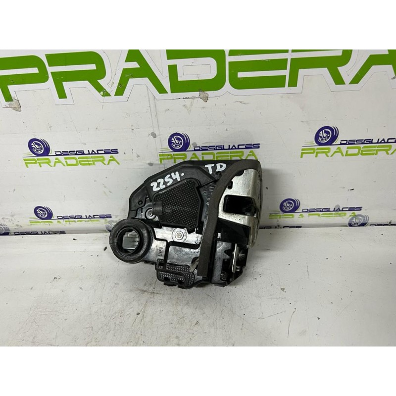 CERRADURA PUERTA TRASERA DERECHA 