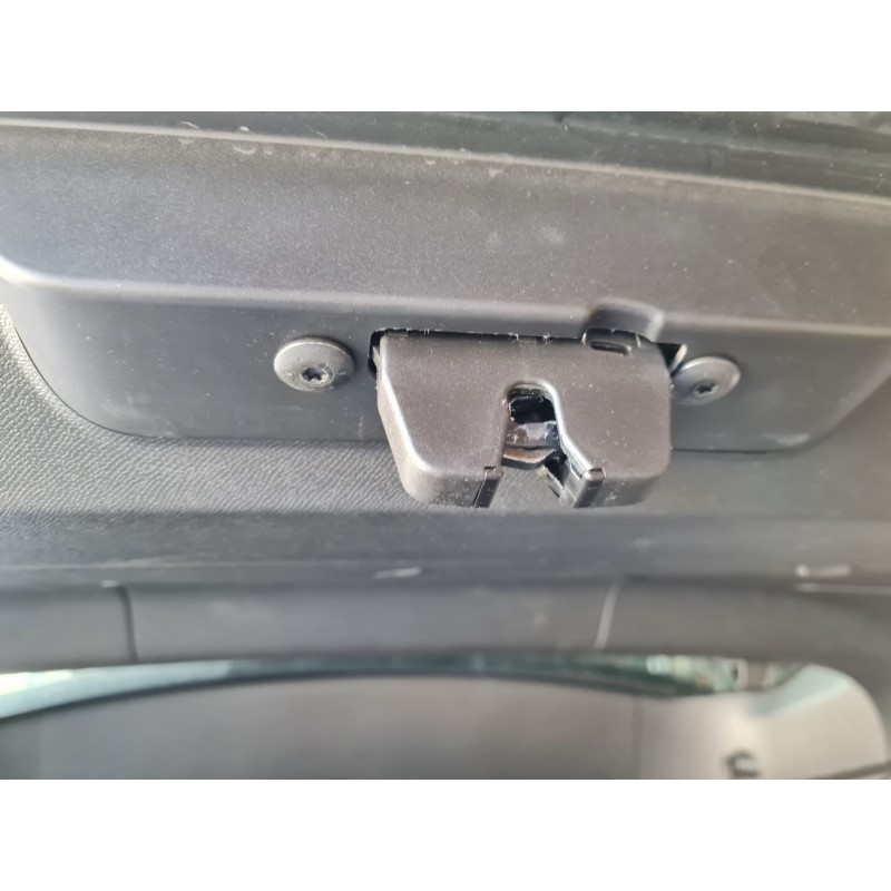 CERRADURA MALETERO / PORTON 