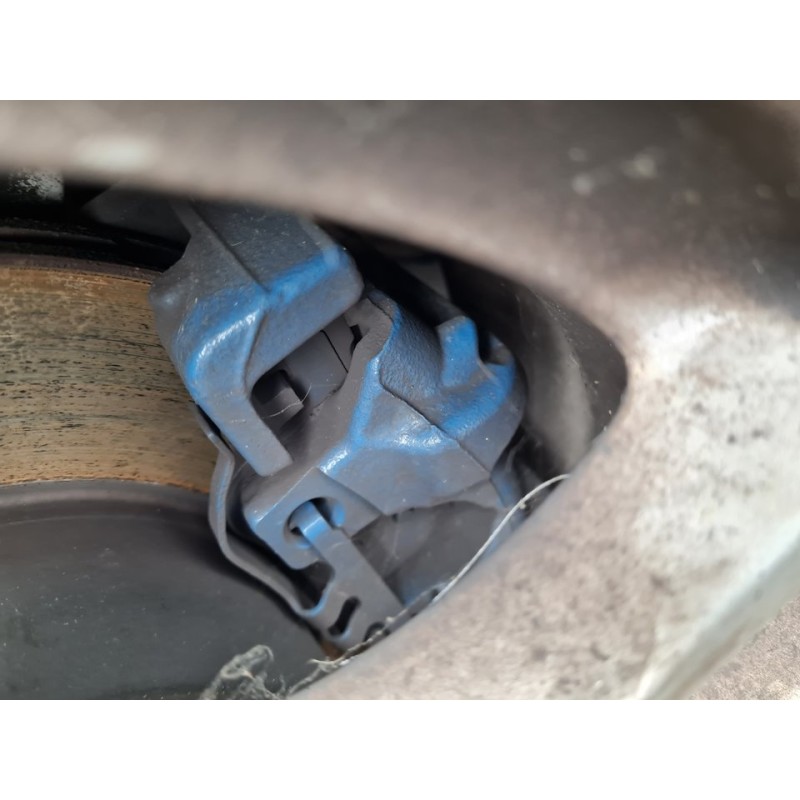 PINZA DE FRENO DELANTERA IZQUIERDA 