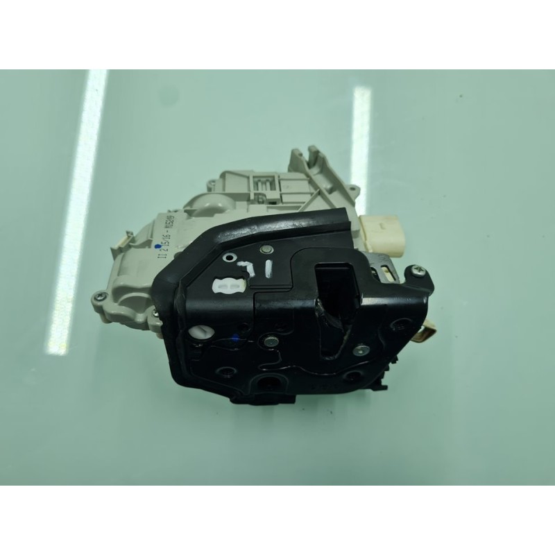 CERRADURA PUERTA TRASERA IZQUIERDA 4G0839015E 