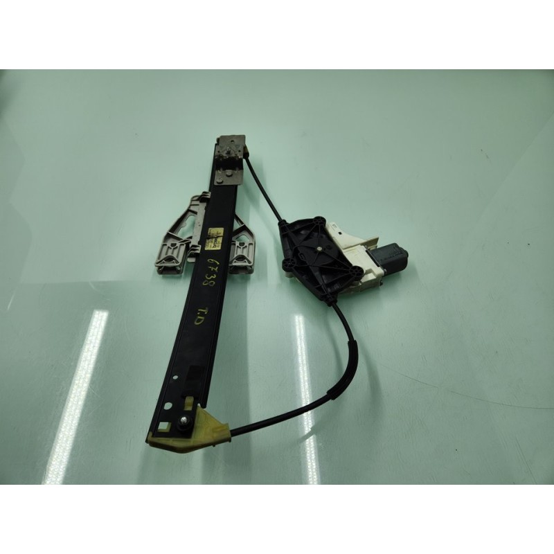 ELEVALUNAS TRASERO DERECHO 8K0839462A 