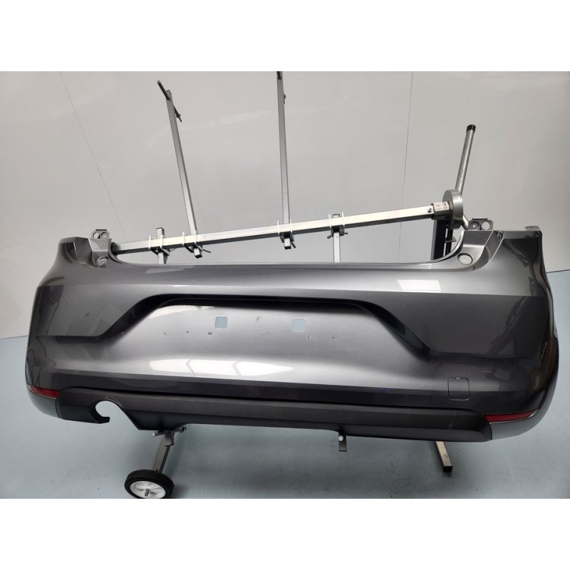 PARAGOLPES TRASERO 