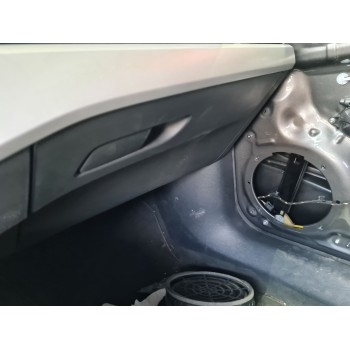 GUANTERA 8W1857035C 