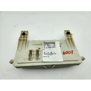 CAJA RELES / FUSIBLES 7M5T14A073JC 