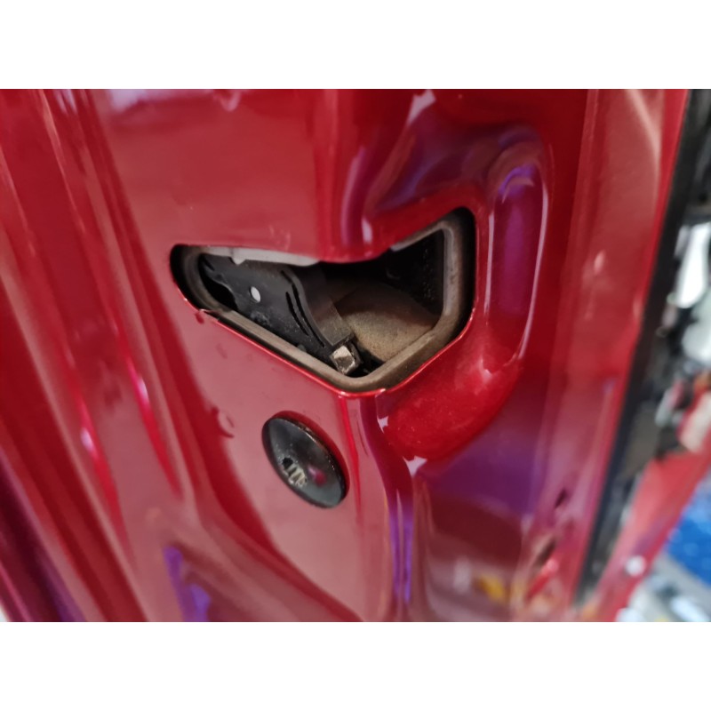 CERRADURA PUERTA DELANTERA IZQUIERDA 10B837015B 