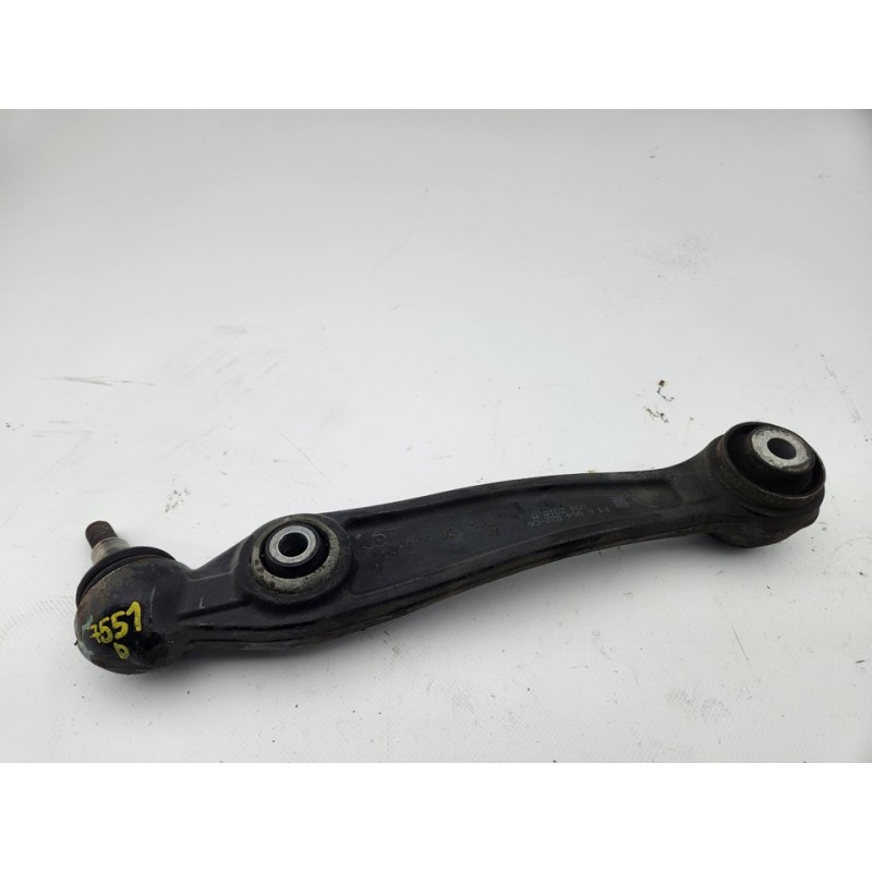 BRAZO SUSPENSION INFERIOR DELANTERO DERECHO 6864822 