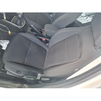 ASIENTO DELANTERO IZQUIERDO 