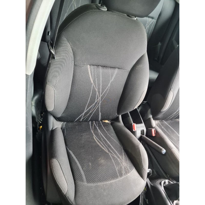 ASIENTO DELANTERO DERECHO 