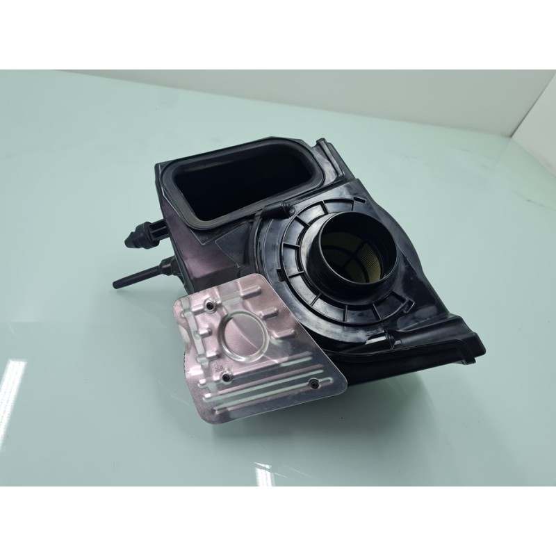 CAJA FILTRO AIRE 8W0133835 