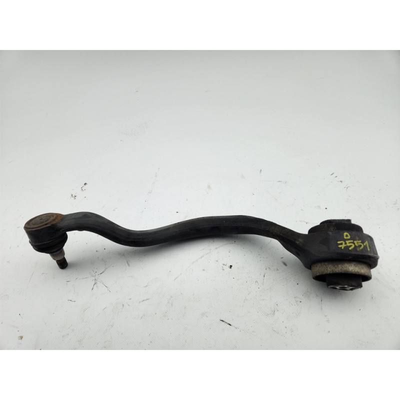 BRAZO SUSPENSION INFERIOR DELANTERO DERECHO 6851692 