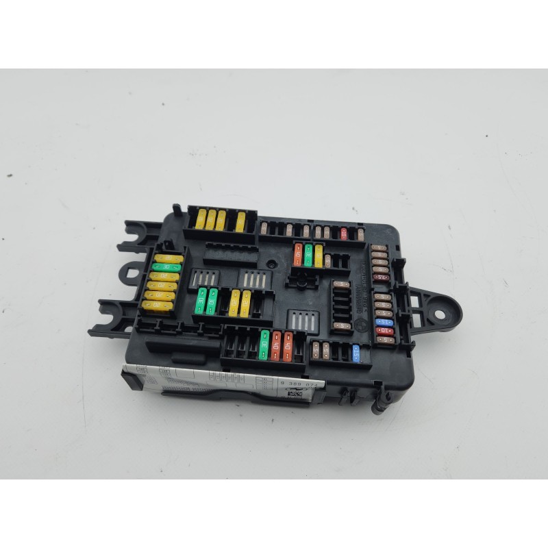 CAJA RELES / FUSIBLES 61149389070 