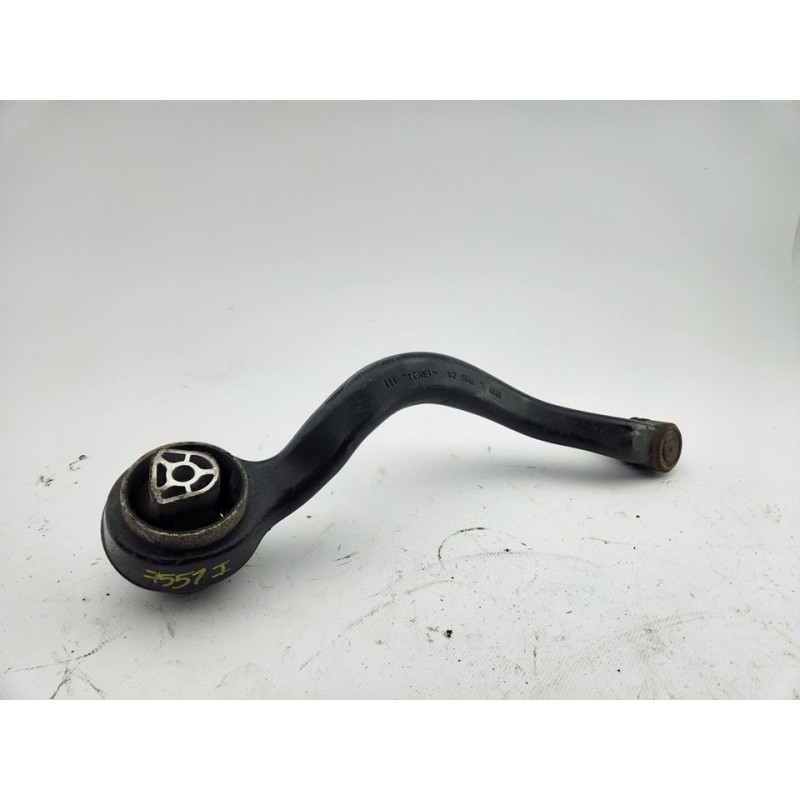 BRAZO SUSPENSION INFERIOR DELANTERO IZQUIERDO 6851691 