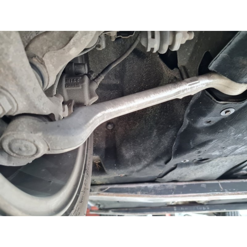 BRAZO SUSPENSION INFERIOR DELANTERO DERECHO 