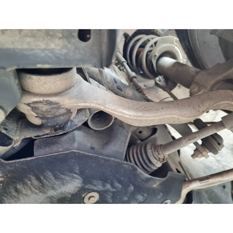 BRAZO SUSPENSION DELANTERO IZQUIERDO 