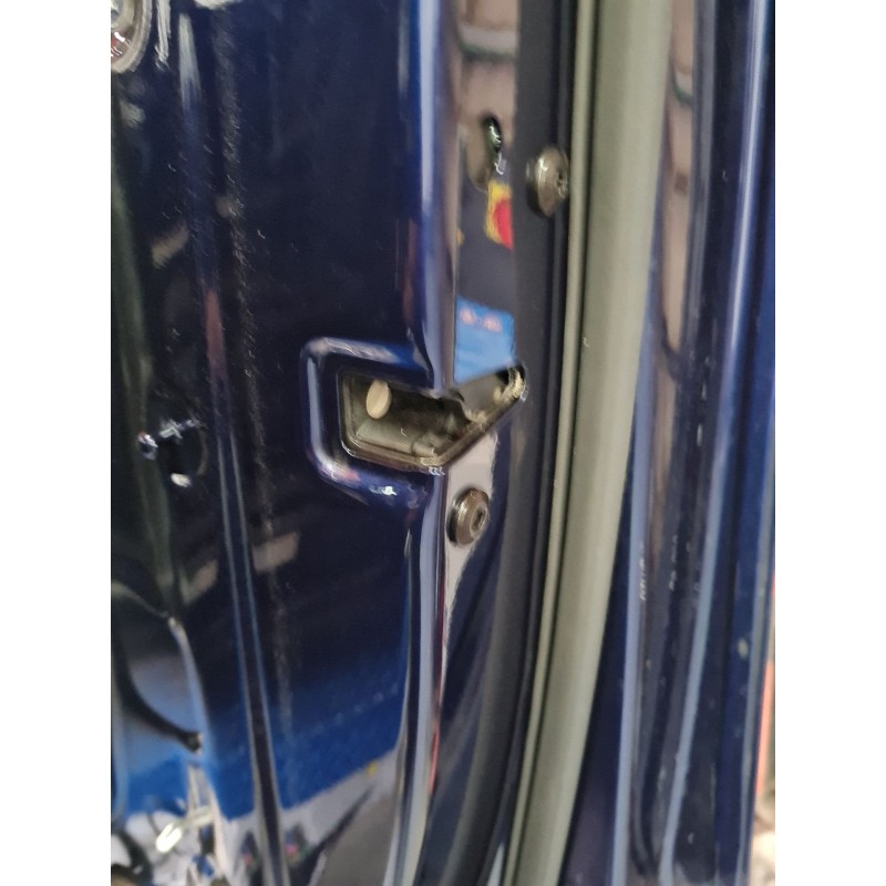 CERRADURA PUERTA DELANTERA DERECHA 8X1837016E 