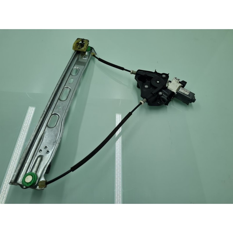ELEVALUNAS DELANTERO DERECHO DT11V23200 