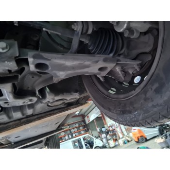 BRAZO SUSPENSION INFERIOR DELANTERO IZQUIERDO 