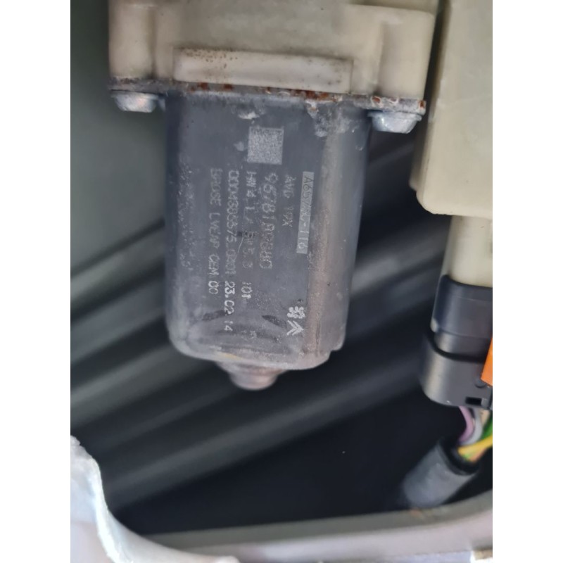 ELEVALUNAS DELANTERO IZQUIERDO 9816273280 