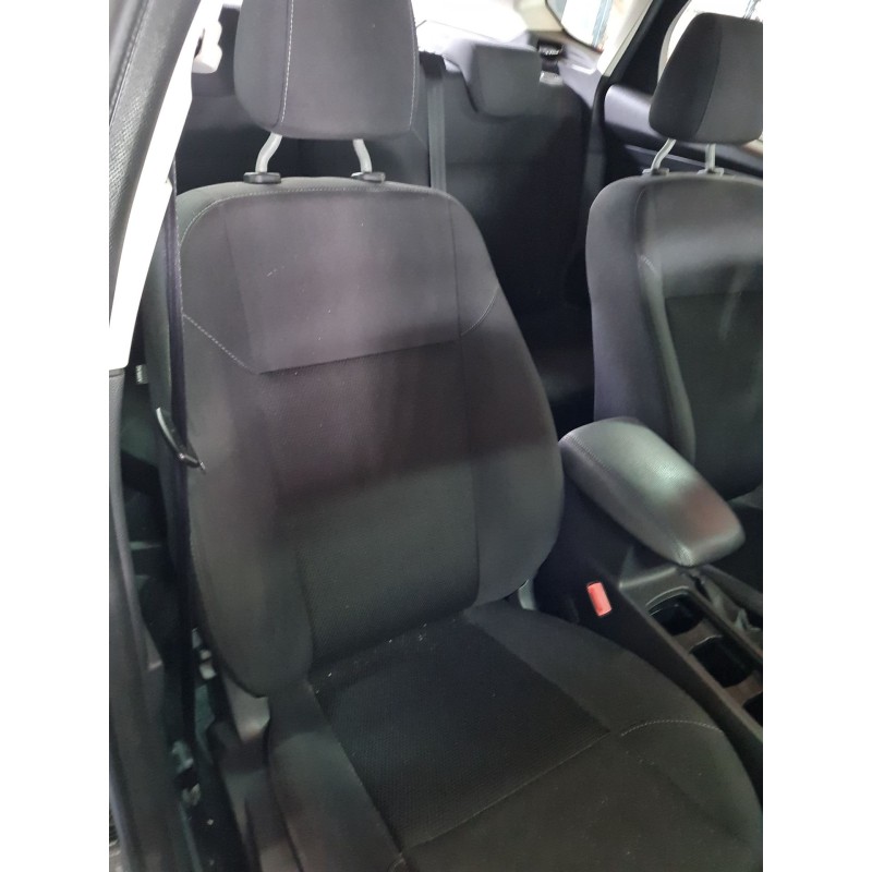 ASIENTO DELANTERO DERECHO 