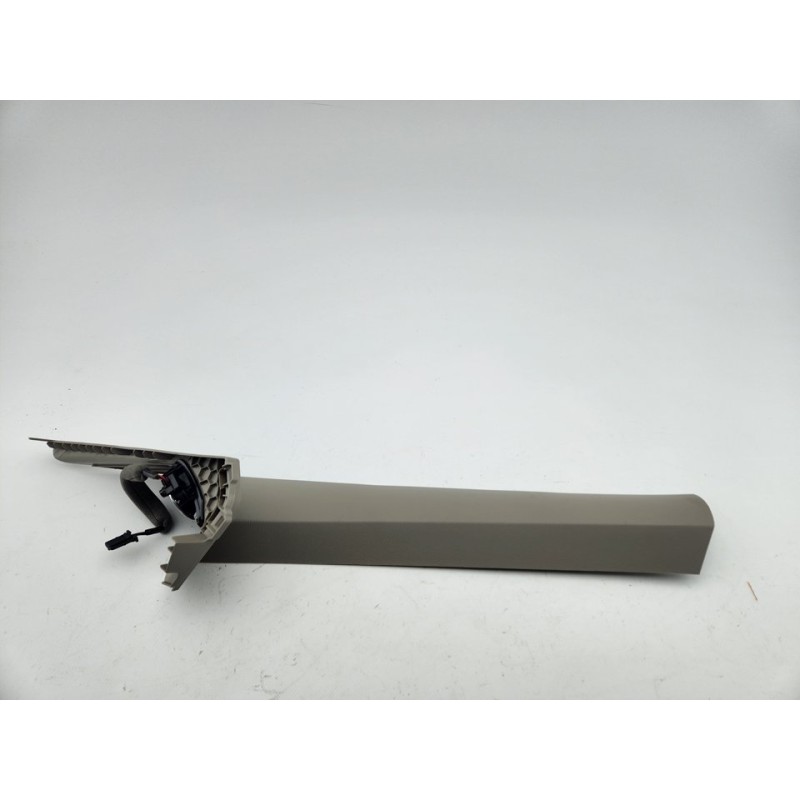 EMBELLECEDOR 7T0867234B 