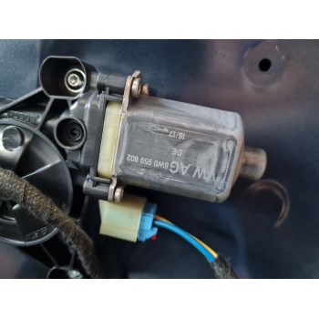 ELEVALUNAS DELANTERO DERECHO 8W0959802 