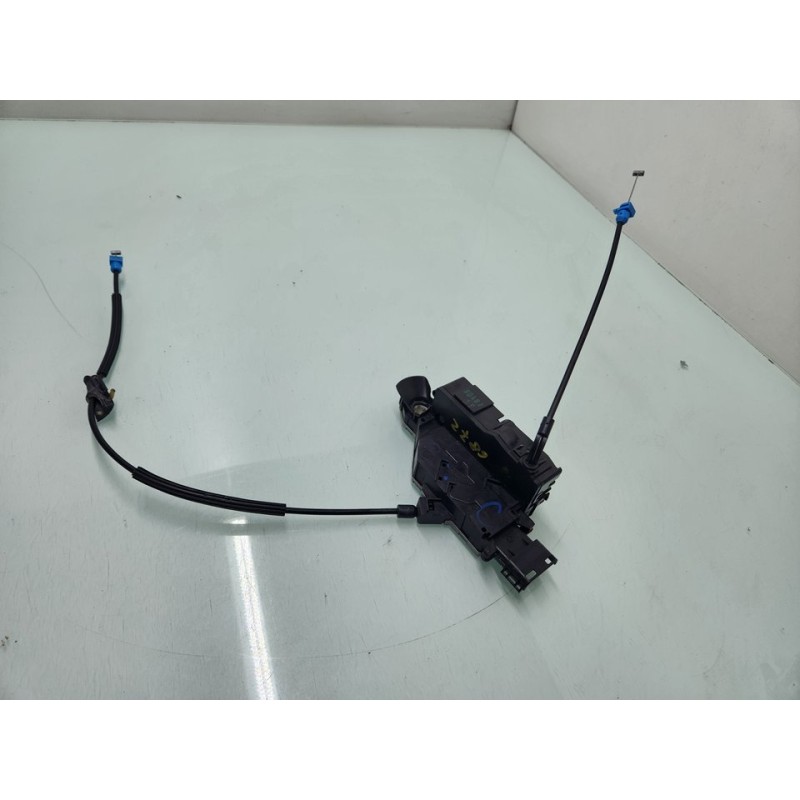 CERRADURA PUERTA DELANTERA IZQUIERDA 