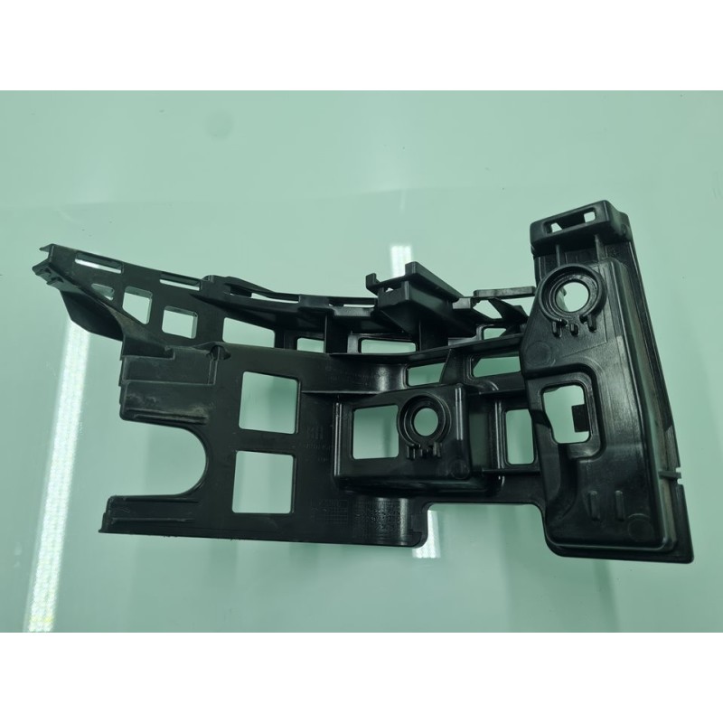 SOPORTE PARAGOLPES TRASERO 5TA807454 