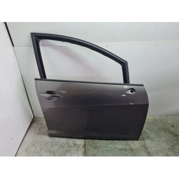 PUERTA DELANTERA DERECHA 