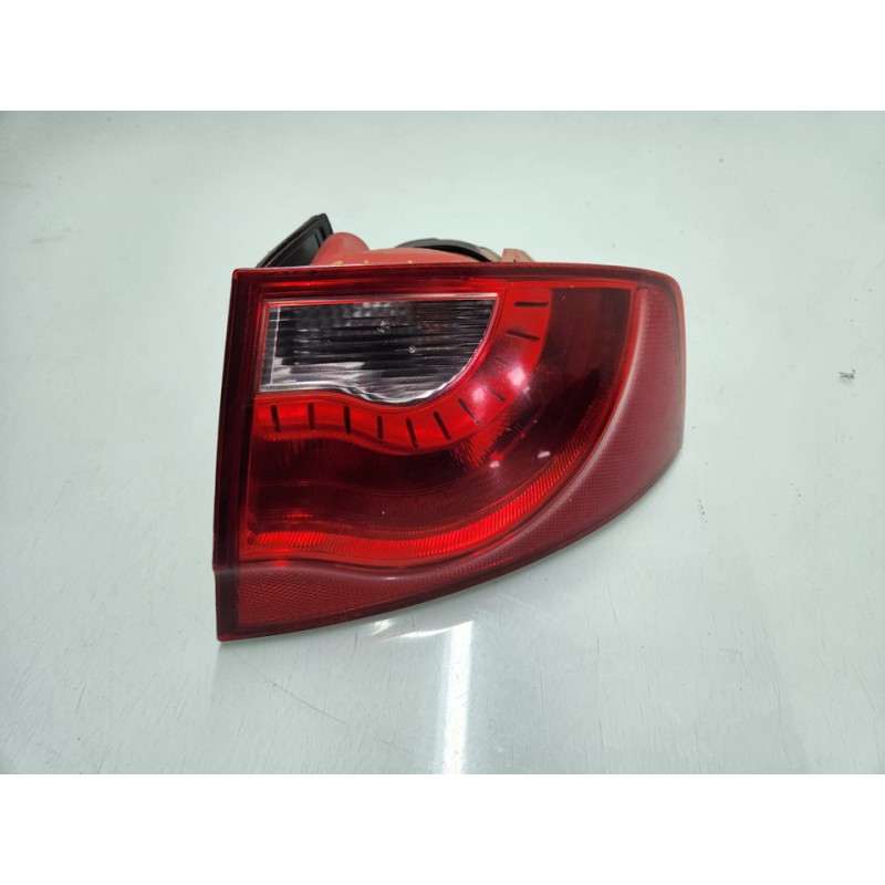 PILOTO TRASERO DERECHO 3R5945096C 