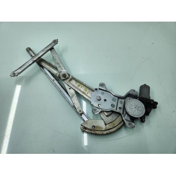 ELEVALUNAS DELANTERO IZQUIERDO 8353063J01 