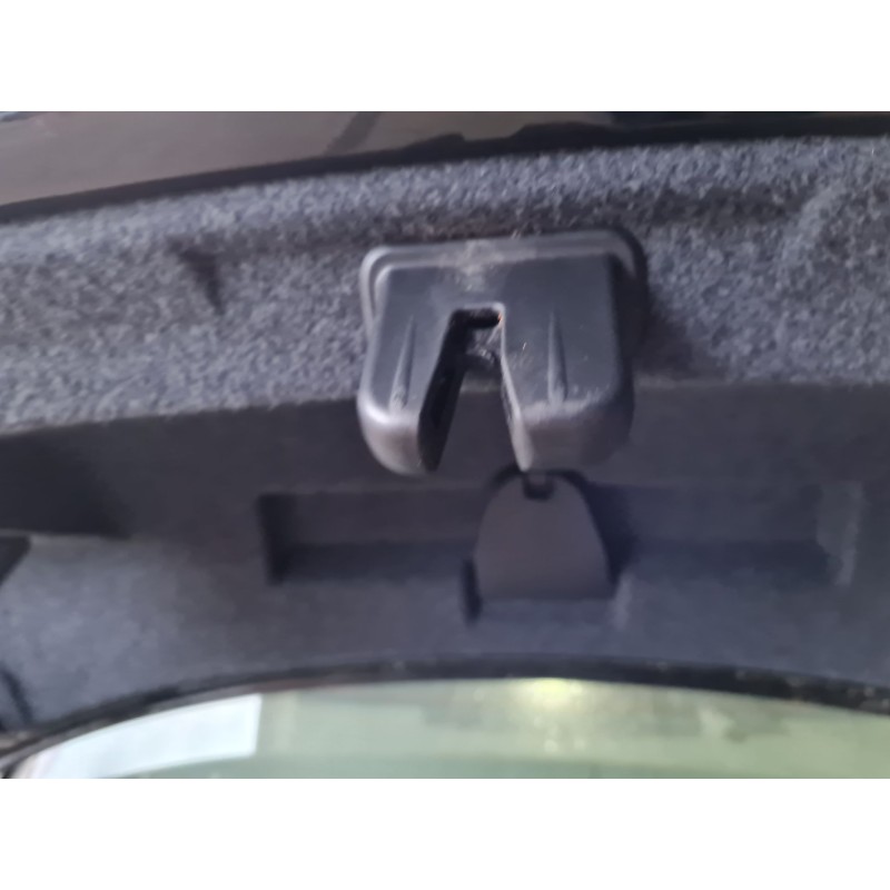 CERRADURA MALETERO / PORTON 