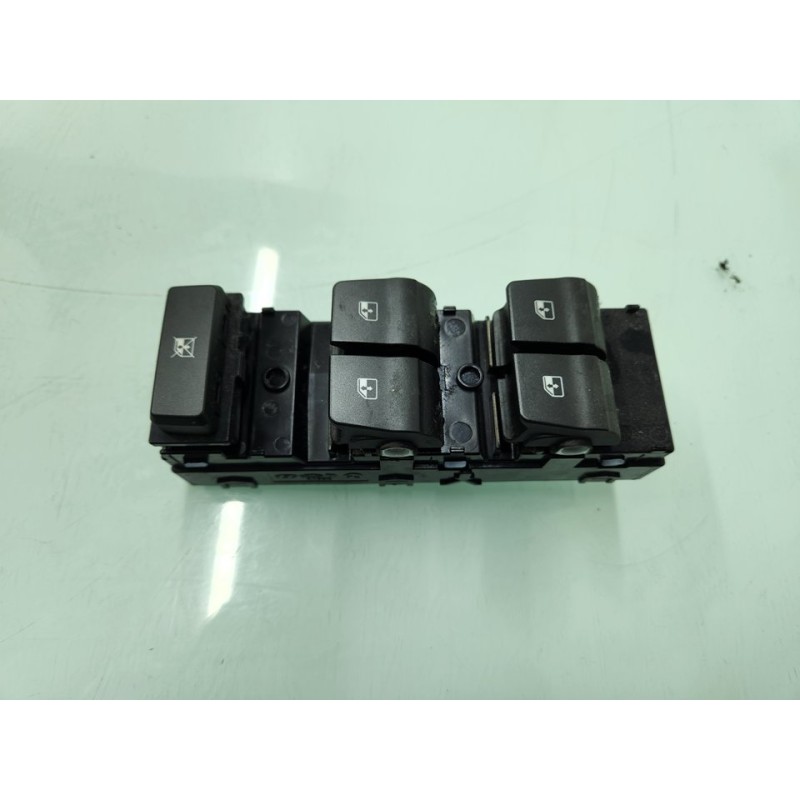 MANDO ELEVALUNAS DELANTERO IZQUIERDO 93571G3030 