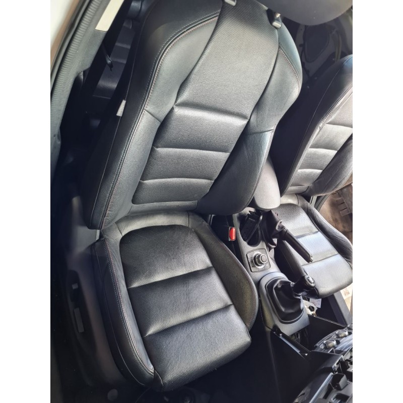 ASIENTO DELANTERO DERECHO 