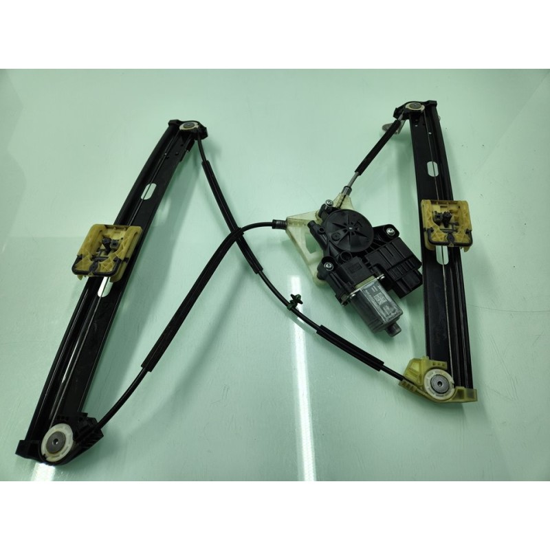 ELEVALUNAS DELANTERO IZQUIERDO 2G4837461B 