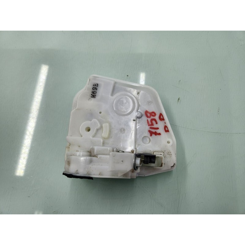 CERRADURA PUERTA DELANTERA DERECHA KB8N58310 