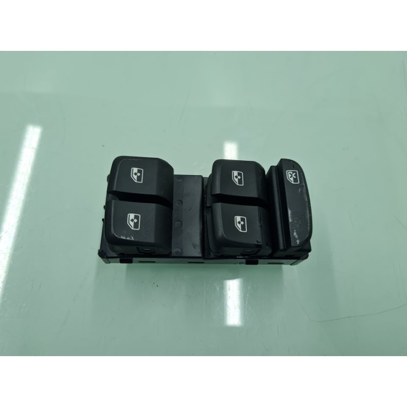 MANDO ELEVALUNAS DELANTERO IZQUIERDO 8V0959851F 