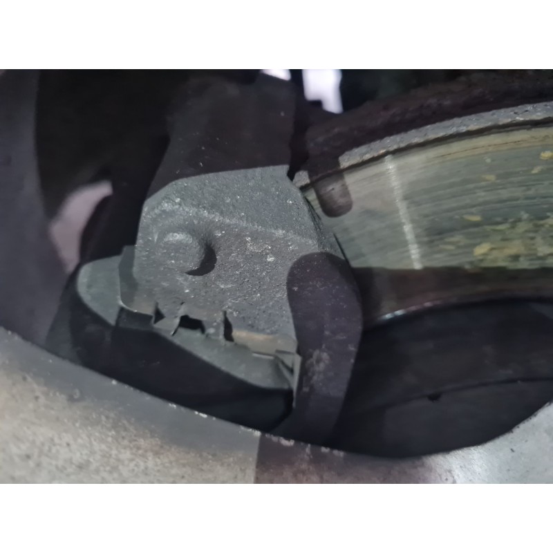 PINZA DE FRENO DELANTERA DERECHA 