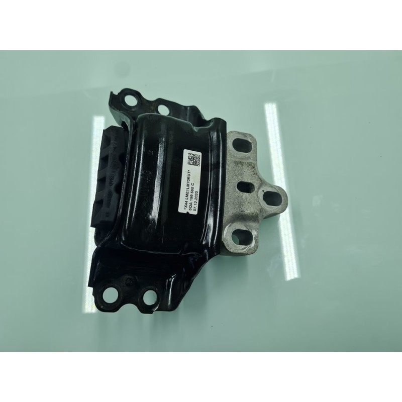 SOPORTE MOTOR IZQUIERDO 5QA199555 