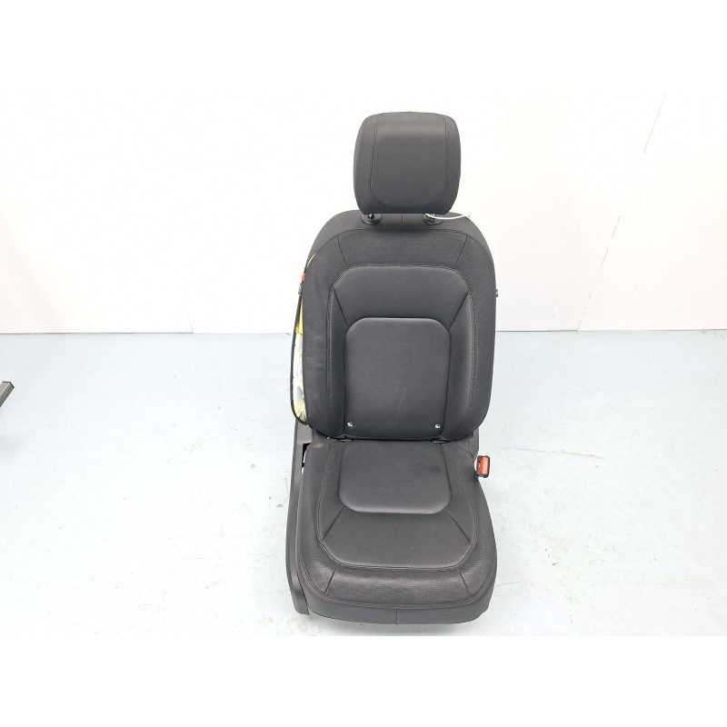 ASIENTO DELANTERO DERECHO 
