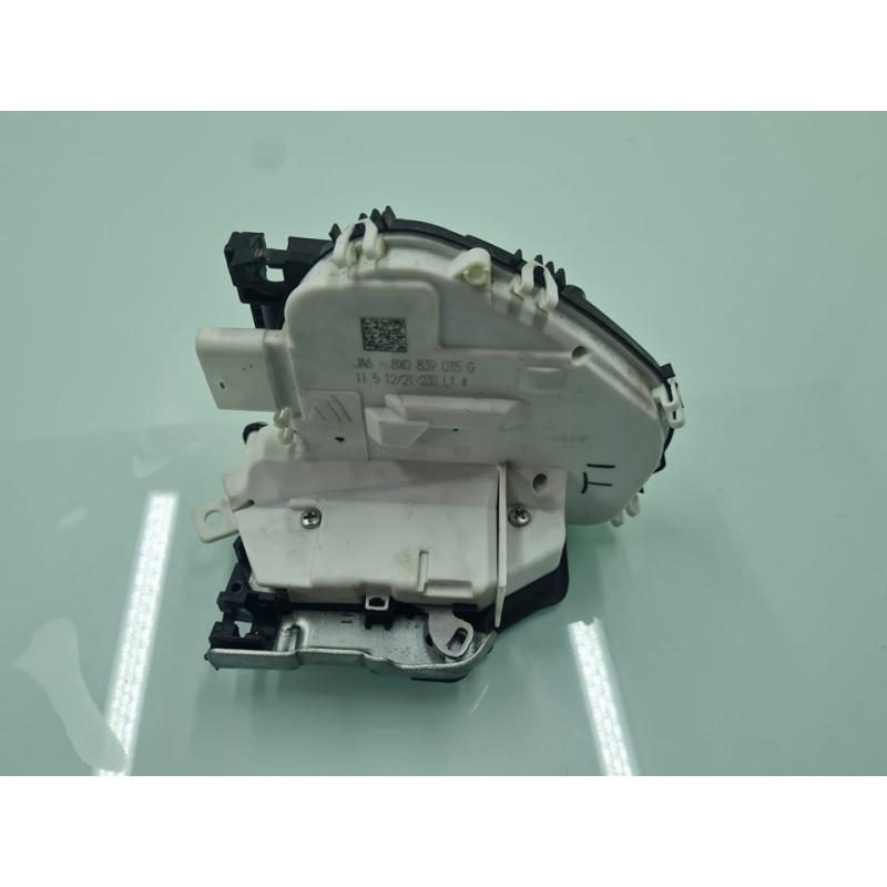 CERRADURA PUERTA TRASERA IZQUIERDA 8X0839015G 